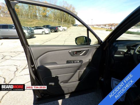 Used 2025 Subaru Forester Premium image 15