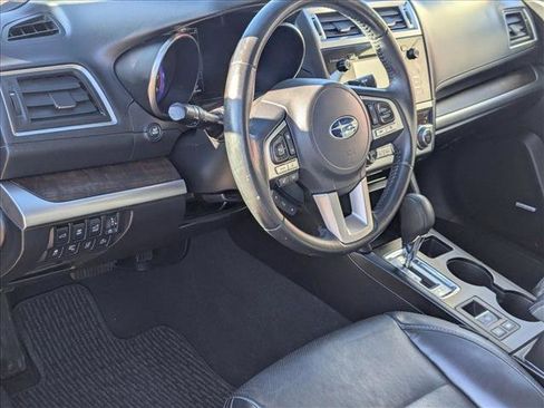 Used 2017 Subaru Outback 2.5i Limited image 10