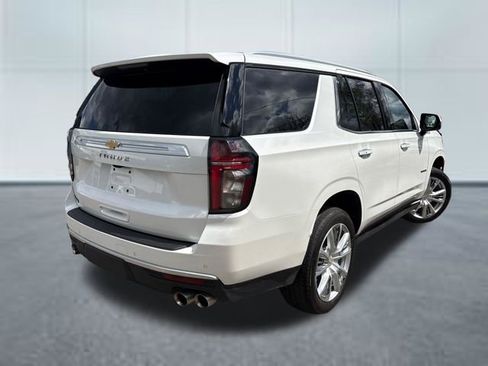Used 2024 Chevrolet Tahoe High Country AWD/4WD image 9