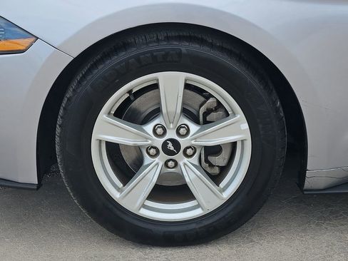 Used 2023 Ford Mustang Convertible RWD image 9