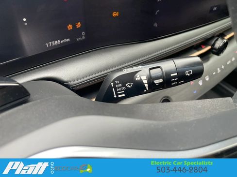 Used 2023 Nissan Ariya FWD image 31