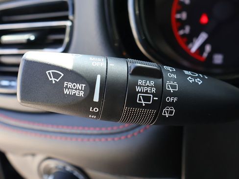 Used 2023 Dodge Durango R/T RWD image 48