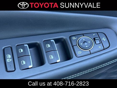 Used 2023 Hyundai Santa Fe Limited AWD/4WD image 17