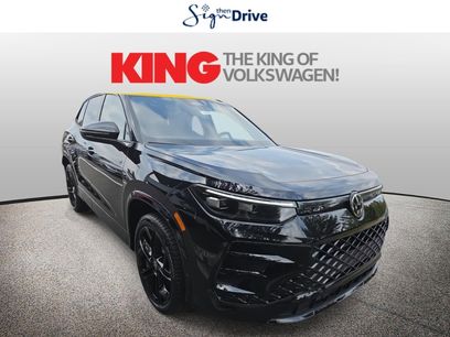 New 2025 Volkswagen Tiguan SE R-Line