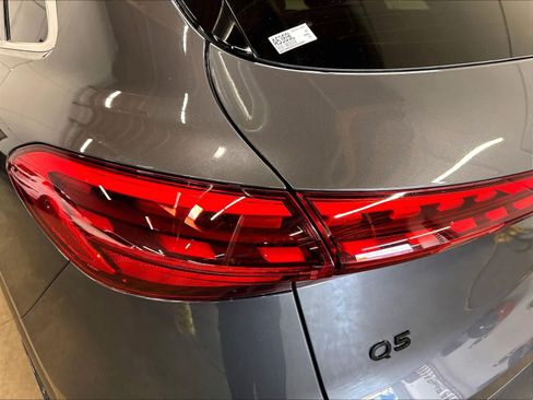 Used 2025 Audi Q5 Premium w/ Premium Plus AWD/4WD image 30