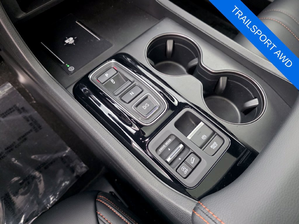 Used 2025 Honda Pilot TrailSport image 26