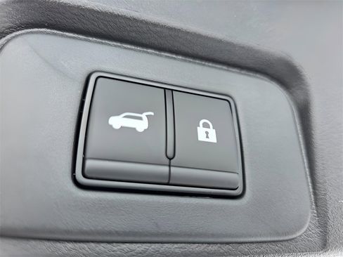 New 2026 Nissan Rogue SV image 10