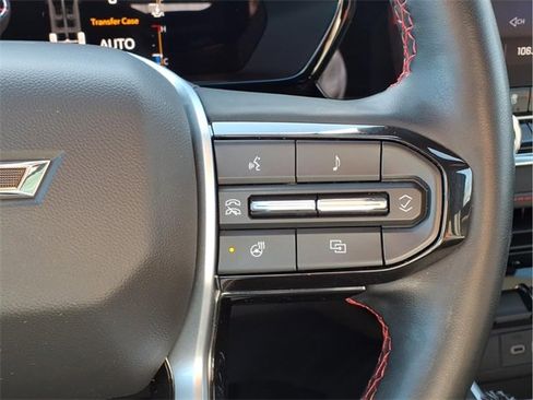 Used 2023 Chevrolet Colorado Z71 w/ Z71 Convenience Package 2 image 17