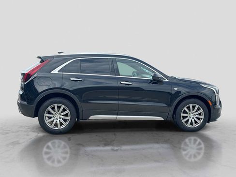 Used 2019 Cadillac XT4 Premium Luxury w/ Cold Weather Package FWD image 7