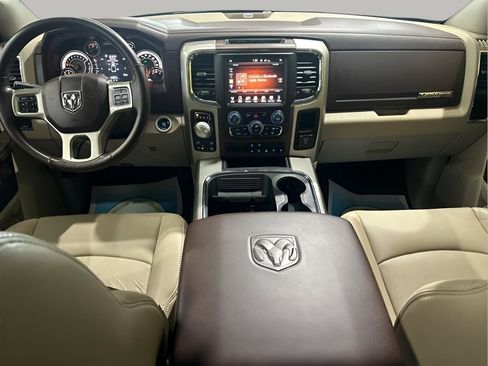 Used 2016 RAM 1500 Laramie w/ Convenience Group AWD/4WD image 10