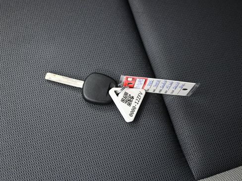 Used 2025 Toyota Corolla LE FWD image 30