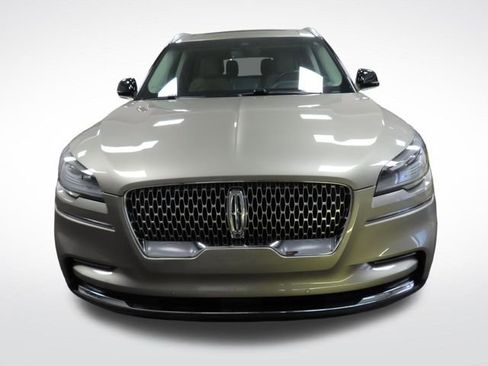 Used 2023 Lincoln Aviator Reserve image 9