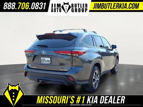 Used 2021 Toyota Highlander XLE AWD/4WD image 27
