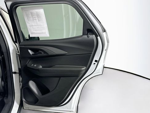 Used 2025 Chevrolet TrailBlazer LT FWD image 28