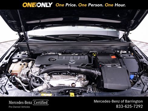 Used 2023 Mercedes-Benz GLB 250 4MATIC w/ Premium Package image 33
