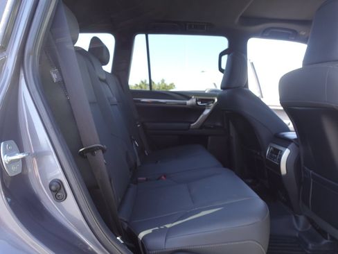 Used 2021 Lexus GX 460 Premium w/ Premium Package AWD/4WD image 14