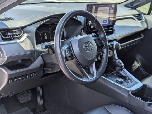 Used 2023 Toyota RAV4 XSE AWD/4WD image 14