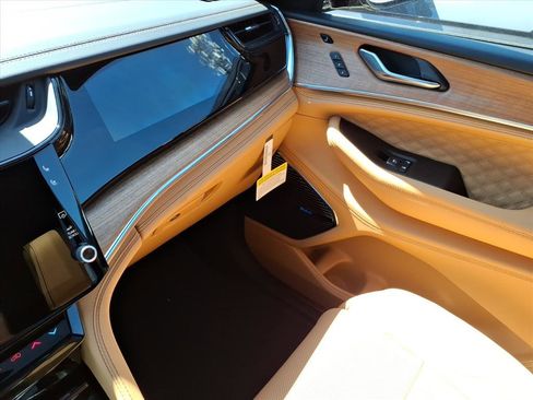 New 2026 Jeep Grand Cherokee Summit AWD/4WD image 33