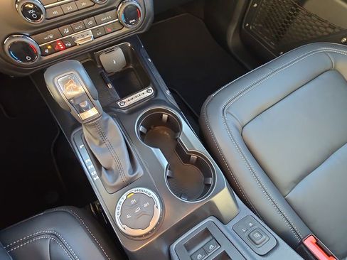 New 2026 Ford Bronco Outer Banks image 31