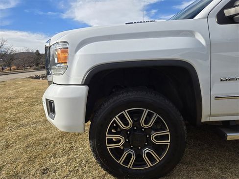 Used 2018 GMC Sierra 2500 Denali w/ Duramax Plus Package image 6