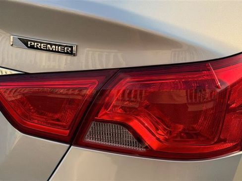 Used 2018 Chevrolet Impala Premier FWD image 14