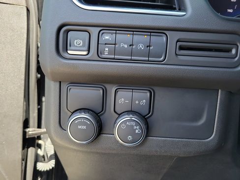 Used 2024 Chevrolet Tahoe LT RWD image 32