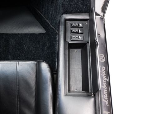 Used 1989 Lamborghini Countach Coupe RWD image 29