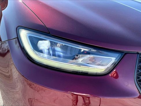 Used 2021 Chrysler Pacifica Touring-L w/ Uconnect Theater Family Group image 30