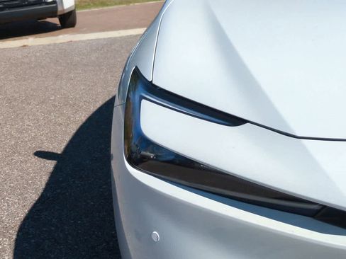 New 2026 Toyota Prius Plug-In Hybrid FWD image 10