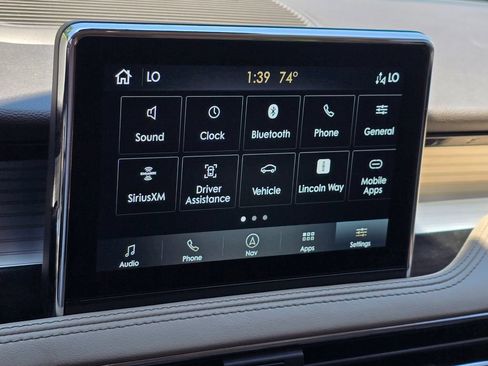 Used 2022 Lincoln Corsair FWD w/ Premium Package image 39