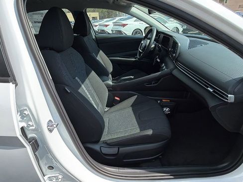 New 2026 Hyundai Elantra SE image 14