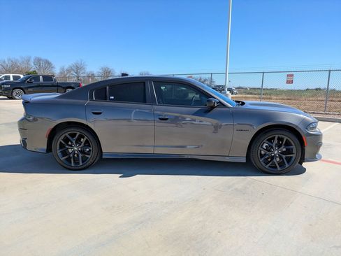 Used 2022 Dodge Charger R/T w/ Plus Group image 2