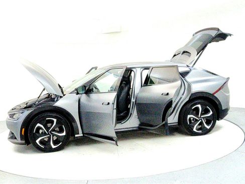 Used 2022 Kia EV6 GT-Line w/ First Edition Package image 10