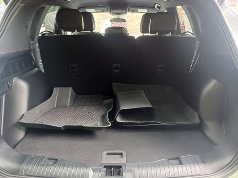 Used 2024 Ford Escape ST-Line w/ Tech Pack #1 AWD/4WD image 9
