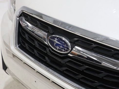 Used 2017 Subaru Forester 2.5i Limited w/ Popular Package #2 AWD/4WD image 9