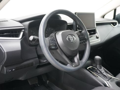 Used 2023 Toyota Corolla LE FWD image 10