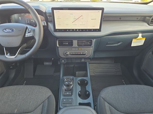 New 2025 Ford Maverick XLT w/ XLT Luxury Package image 10