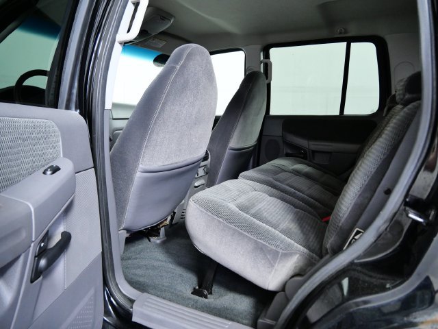 Used 2002 Ford Explorer XLT AWD/4WD image 12