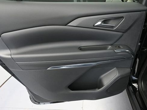 New 2026 Chevrolet Traverse LT w/ LPO, Floor Liner Package FWD image 25