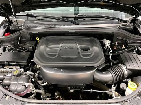 Used 2020 Jeep Grand Cherokee Laredo AWD/4WD image 38
