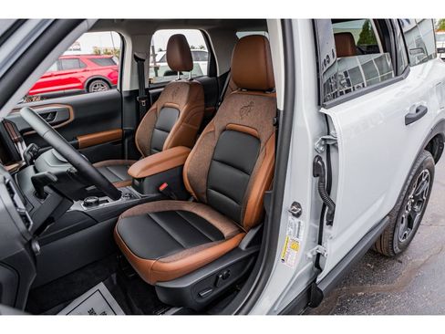 New 2026 Ford Bronco Sport Outer Banks w/ Outer Banks Tech Package+ AWD/4WD image 8