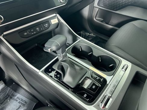 New 2027 Kia Carnival SX w/ Dark Edition Package FWD image 24