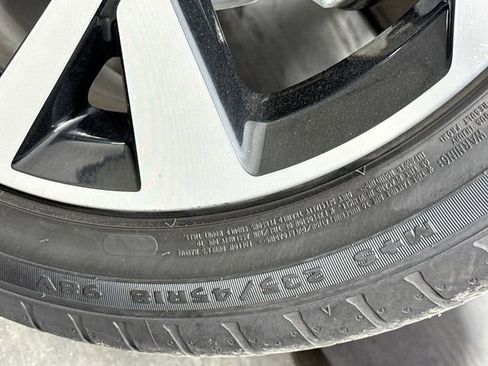 Used 2022 Hyundai Kona Limited image 48