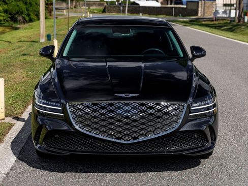 Used 2025 Genesis G80 2.5T Advanced image 8