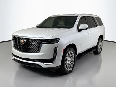 Used 2021 Cadillac Escalade Premium Luxury AWD/4WD image 10