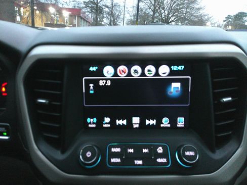 Used 2019 GMC Acadia Denali w/ Technology Package image 24