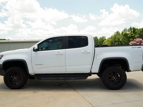 Used 2019 Chevrolet Colorado ZR2 w/ ZR2 Dusk Special Edition AWD/4WD image 24