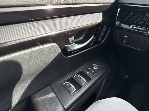 Used 2023 Honda CR-V EX-L image 16