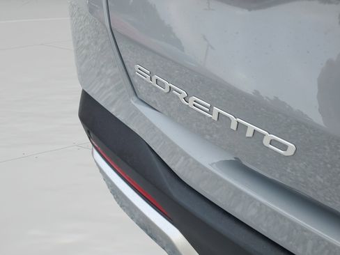 New 2026 Kia Sorento S image 29