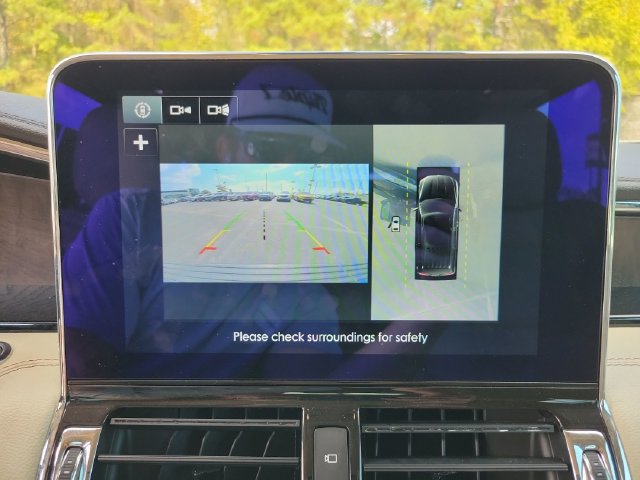 Used 2018 Lincoln Navigator Select w/ Technology Package RWD image 31